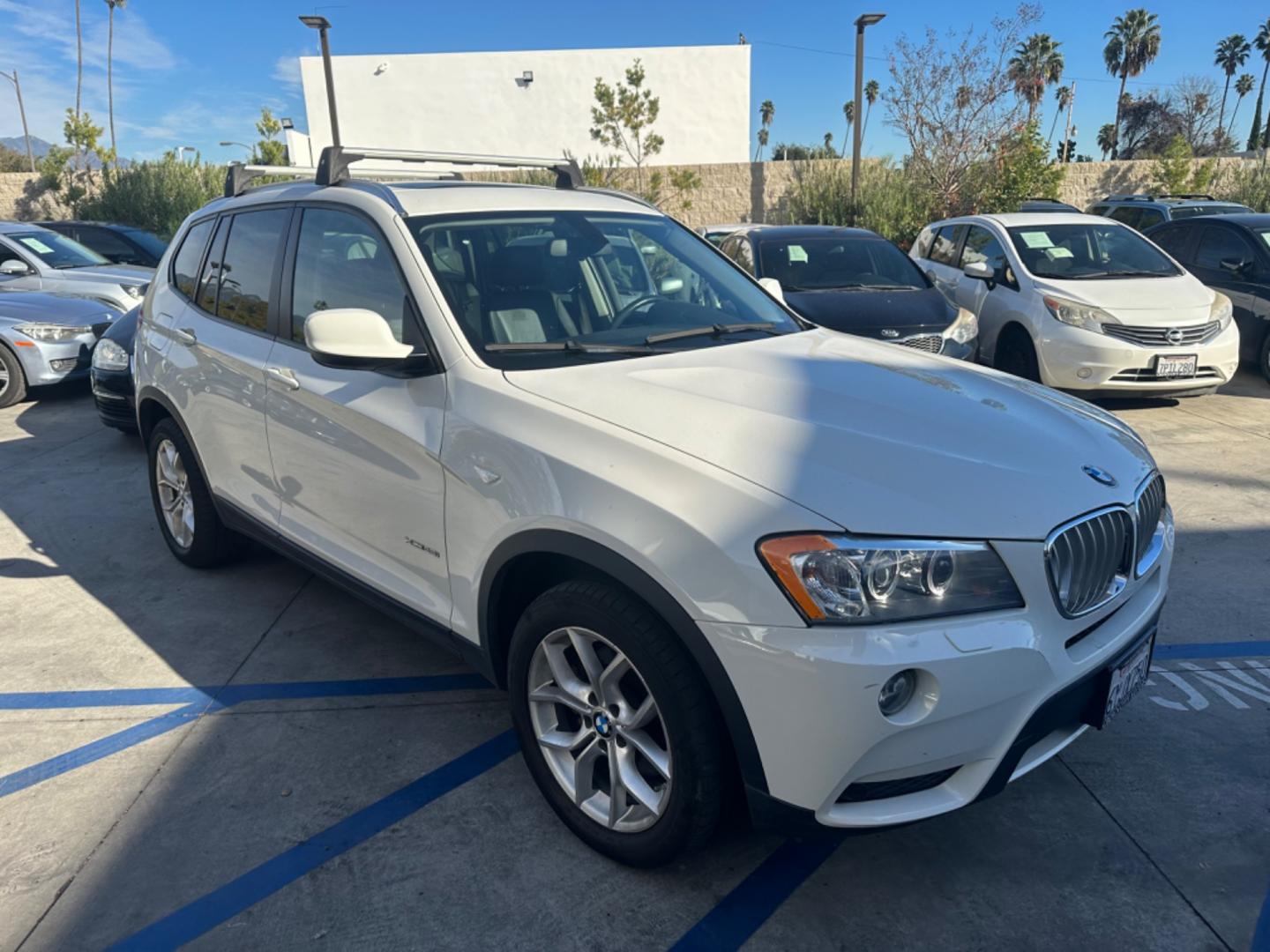 2013 WHITE BMW X3 xDrive28i (5UXWX9C52D0) with an 3.0L L6 DOHC 24V engine, 8-Speed Automatic transmission, located at 30 S. Berkeley Avenue, Pasadena, CA, 91107, (626) 248-7567, 34.145447, -118.109398 - Crown City Motors is a used “Buy Here Pay Here” car dealer in Pasadena CA. “Buy Here Pay Here” financing, means that when you purchase your vehicle from our dealership, that you make the payments to the dealership as well. We do not need the banks approval to get you approved for a used auto - Photo#4